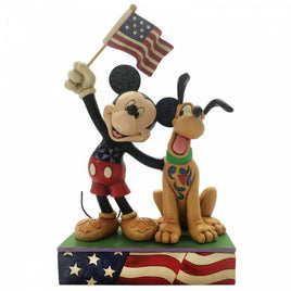 Disney Traditions - Mickey Mouse - Mickey "Banner Day" (18 cm)