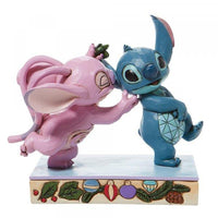 DISNEY TRADITIONS - Lilo & Stitch - Stitch and Angel w/ Mistletoe "Mistletoe Kiss" (15 cm)