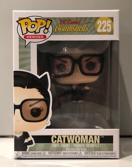Funko Pop! Heroes - Dc Comics Bombshells Catwoman (225) Damaged Packaging Figurines