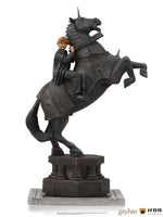 IRON STUDIOS Statue - Wizarding World - Harry Potter - Ron Weasley at the Wizard Chess (35cm)