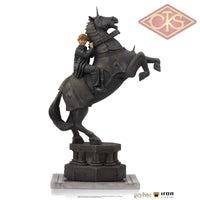 IRON STUDIOS Statue - Wizarding World - Harry Potter - Ron Weasley at the Wizard Chess (35cm)